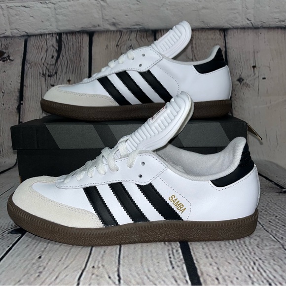 NWT Adidas Samba Classic Sneakers - Picture 4 of 12